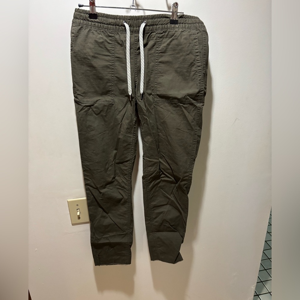 Vuori Olive Green Jogger Pants